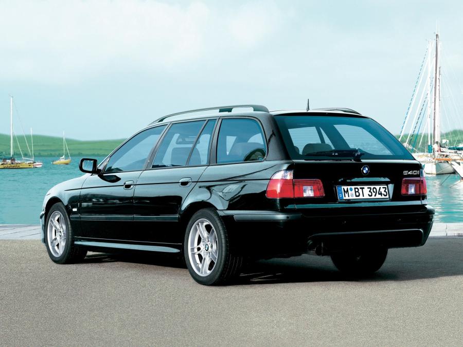  BMW 540i Touring 2000 года  (фото 2 из 7)